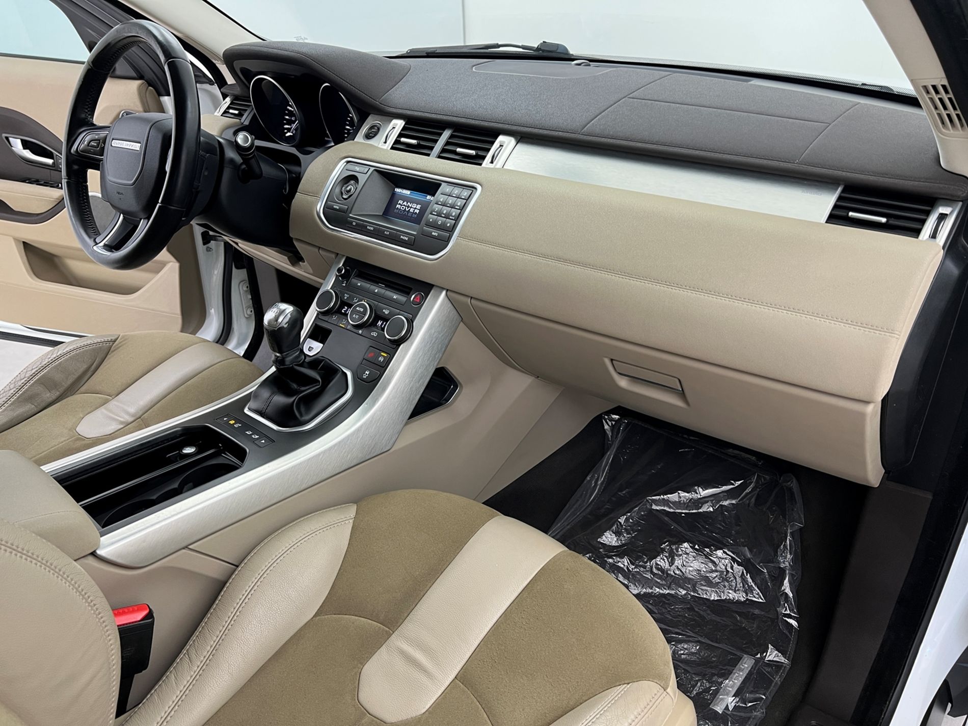 Range Rover Evoque 5p 2.2 td4 Pure 150cv - Autosani